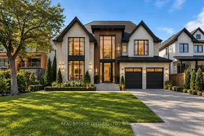 1024 Roosevelt Road, Mississauga, On L5g 3y8