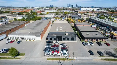 78 Millwick Drive Opt 2, Toronto, On M9l 1y3