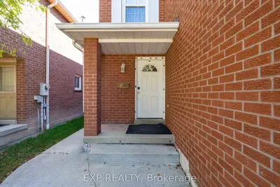 4365 Violet Road, Mississauga, On L5v 1j8