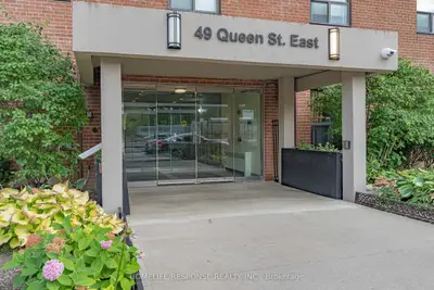 49 Queen Street E 103, Mississauga, On L5g 4n6