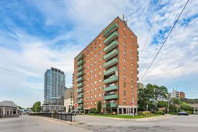 49 Queen Street E 103, Mississauga, On L5g 4n6