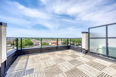 4020 Parkside Village Drive 7, Mississauga, On L5b 0k2