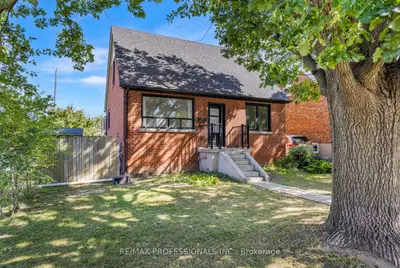 27 Brawley Avenue, Toronto, On M8z 4z2