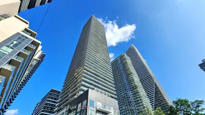 70 Annie Craig Drive W 205, Toronto, On M8v 0g2