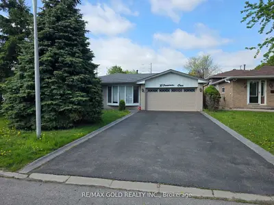 30 Grassmere Crescent, Brampton, On L6s 1c8