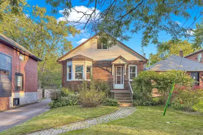 51 Arcadian Circle, Toronto, On M8w 2z4