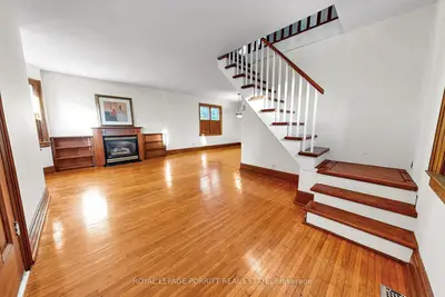 51 Arcadian Circle, Toronto, On M8w 2z4