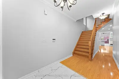 70 Crystalview Crescent, Brampton, On L6p 2s3