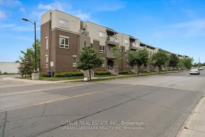 94 Caledonia Park Road 4, Toronto, On M6h 0b1