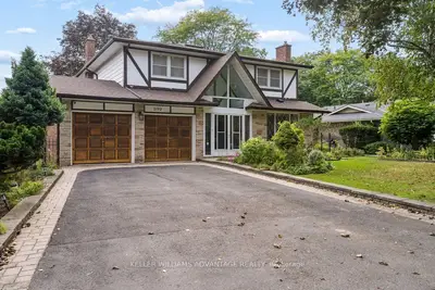 2192 Castlestone Court, Mississauga, On L5b 1y1