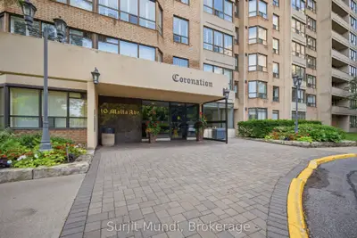 10 Malta Avenue 1501, Brampton, On L6y 4g6