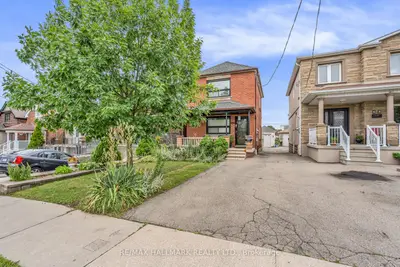 65 Kirknewton Road, Toronto, On M6e 3x9