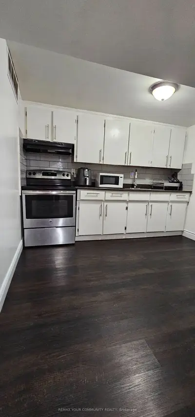 51 Davelayne Road, Toronto, On M9m 2a6