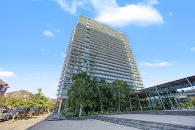 103 The Queensway Avenue 2315, Toronto, On M6s 5b3