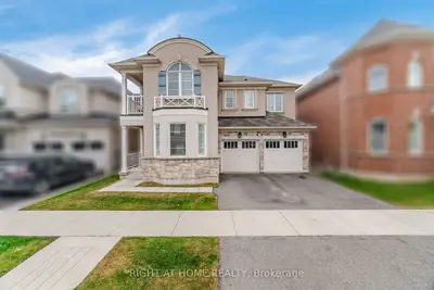 1444 Connaught Terrace, Milton, On L9e 0b2