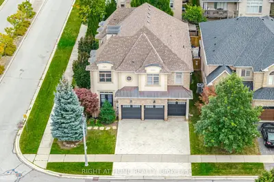 2122 Law Hill Gate, Oakville, On L6m 0a7