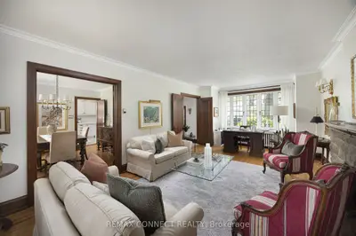 22 Belvedere Boulevard, Toronto, On M8x 1k1