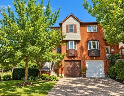 27 Normandy Place, Oakville, On L6k 1r9