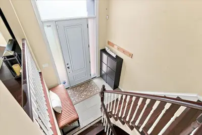 1199 Leewood Drive, Oakville, On L6m 3b3