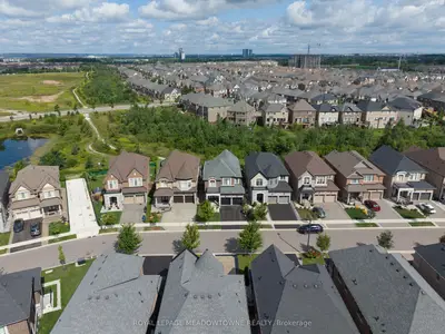 461 Parent Place, Milton, On L9e 1l2