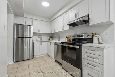 86 Joymar Drive 100, Mississauga, On L5m 7z6