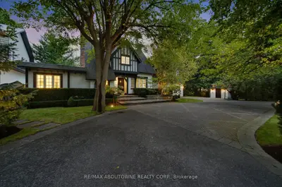 426 Trafalgar Road, Oakville, On L6j 3h7