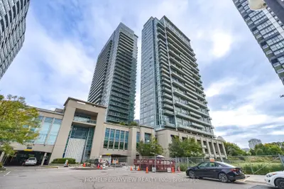 155 Legion Road N 1913, Toronto, On M8y 0a7