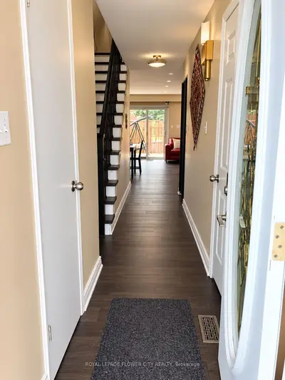 5 Foster Crescent 5, Brampton, On L6v 3m7