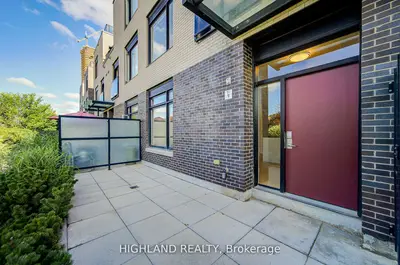 4070 Parkside Village Drive 9, Mississauga, On L5b 0k2