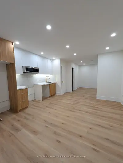 22 Medina Place Garden Suite, Brampton, On L6s 3e8