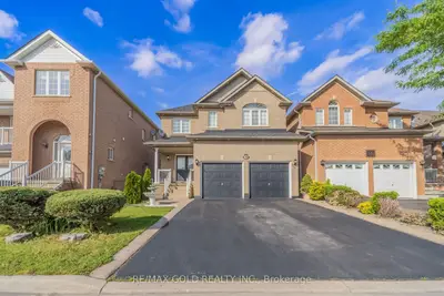 15 Newark Way, Brampton, On L7a 2v1