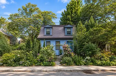 43 Burnet Street, Oakville, On L6k 1b6