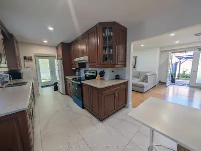 3225 Rymal Road, Mississauga, On L4y 3b8