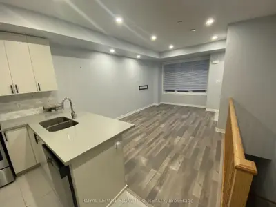 2285 Mcnab Lane 5, Mississauga, On L5j 0b3