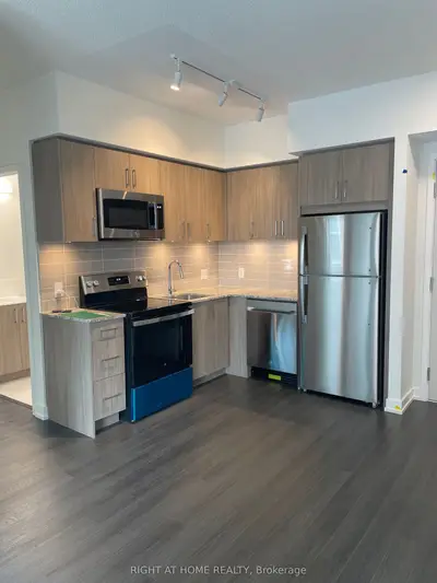 4010 Eglinton Avenue W 2622, Toronto, On M9a 4m2