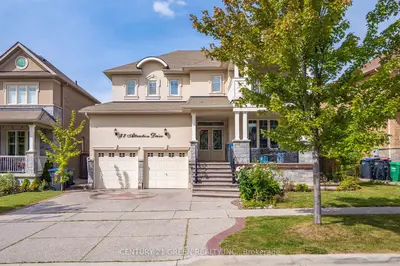 32 Attraction Drive, Brampton, On L6y 2z8