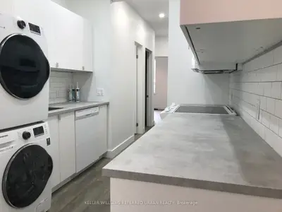 344 Bartlett Avenue N Room 2, Toronto, On M6h 3g7