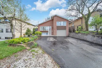 122 Vista Boulevard, Mississauga, On L5m 1v9