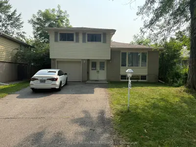 35 Melville Crescent Upper, Brampton, On L6w 2s3