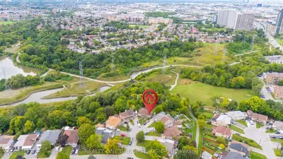 12 Azalea Court, Toronto, On M9m 1v1