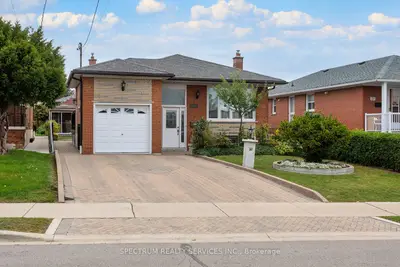 37 Jocada Road, Toronto, On M6l 2j4