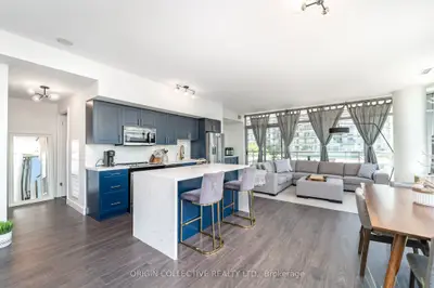 105 The Queensway Avenue 302, Toronto, On M6s 5b5