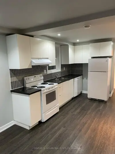 78 Cavell Avenue Lower, Toronto, On M8v 1p2
