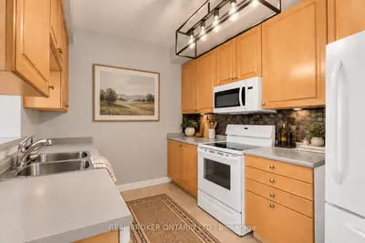 1 Belvedere Court 405, Brampton, On L6v 4m6