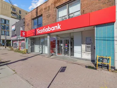 2260 Eglinton Avenue W, Toronto, On M6e 2l3