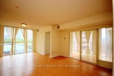 265 Enfield Place 504, Mississauga, On L5b 3y6