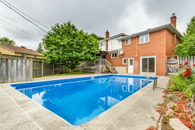 9 Clay Court, Toronto, On M9a 4s2