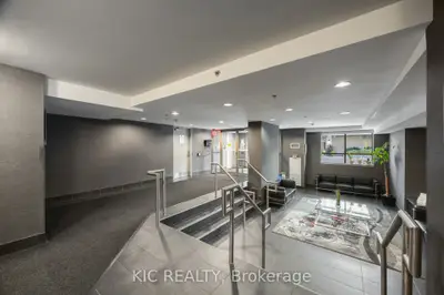 812 Lansdowne Avenue 901, Toronto, On M6h 4k5