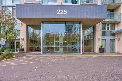 225 Webb Drive 2209, Mississauga, On L5b 4p2