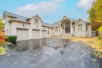 2370 Hammond Road, Mississauga, On L5k 1t2
